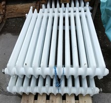 5 alte/antike gusseiserne Heizkörper