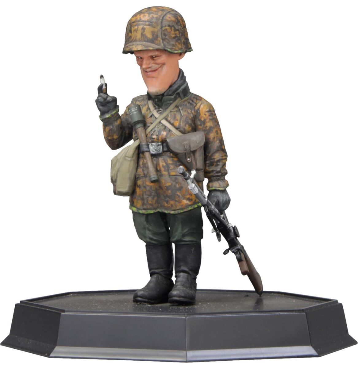 FineMolds 1/12 World Fighter Collection German SS Soldier FineMolds 1/12 World Fighter Collection German SS Soldier