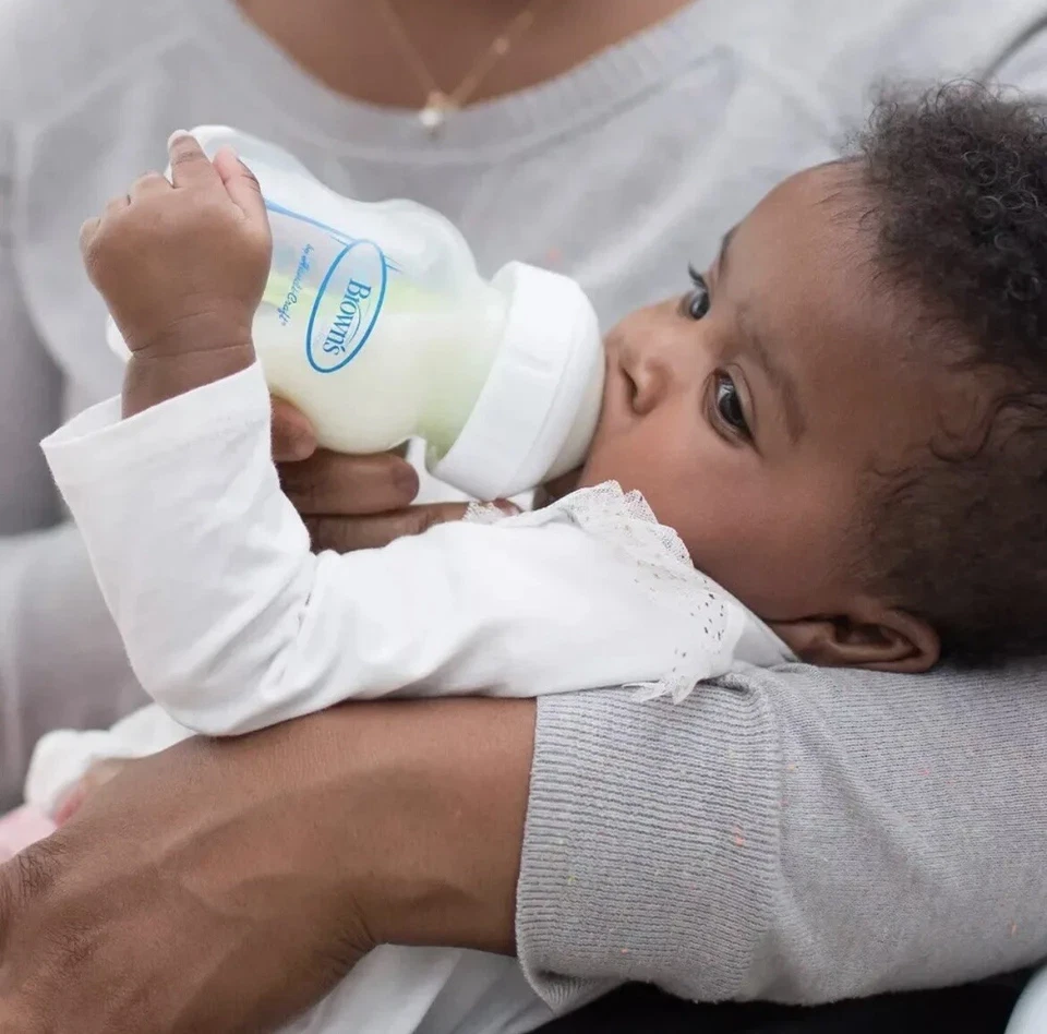 Paquete de 3 opciones Dr. Brown's + biberón anticólicos cuello ancho - 5 oz Foto 2 de 4