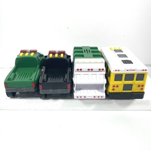 Hasbro 2016 7” autobús escolar, pesca y caza, verde y limpio, lote de patrulla de carreteras - Imagen 5 de 21