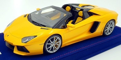 MR Models Maßstab 1:18 LAMBO010E - Lamborghini Aventador LP700-4 Roadster Orion