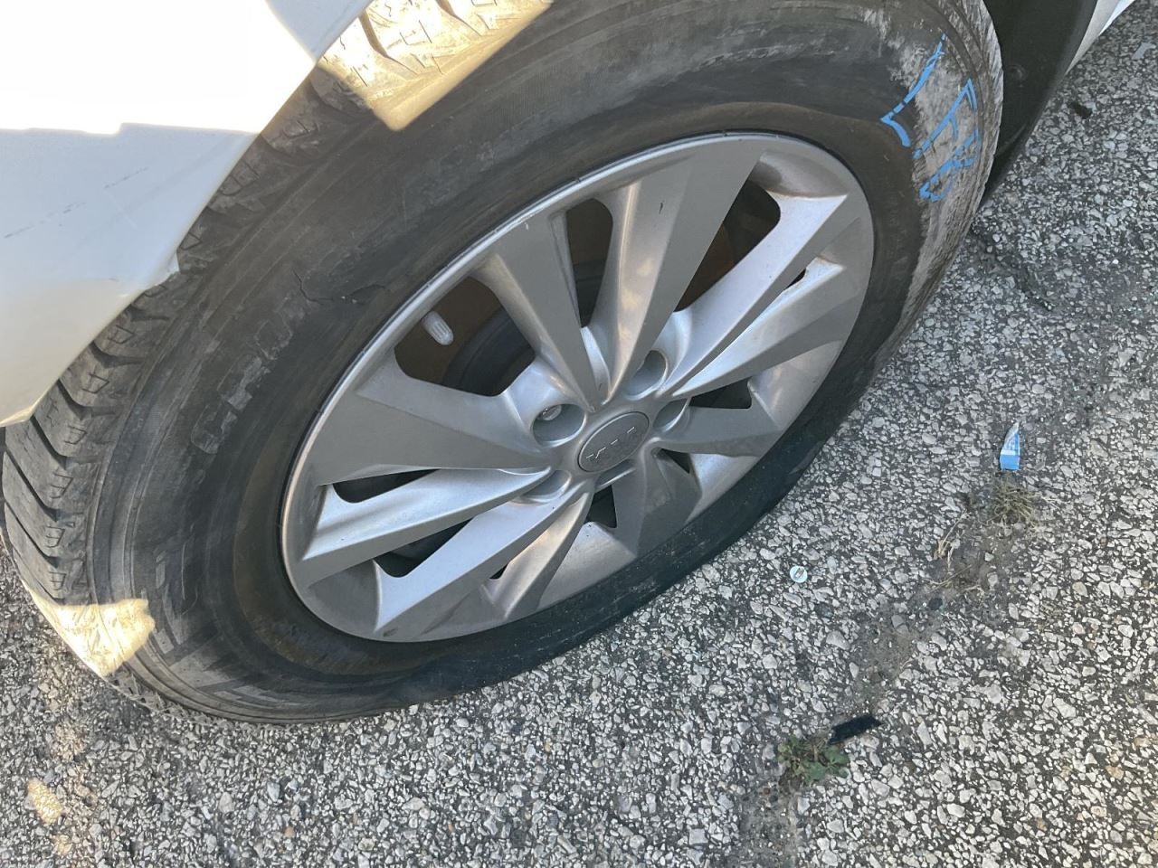 17x6.5 Alloy 10-Spoke Wheel for 2015-2018 Kia Sedona Part 4703923  