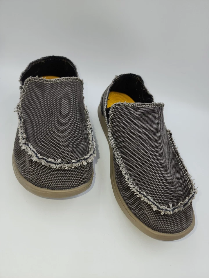 Zapato Mocasín CROCS Santa Cruz Para Hombre Talla 7 Gris Lona Borde Deshilachado Triple Comodidad Foto 2 de 4