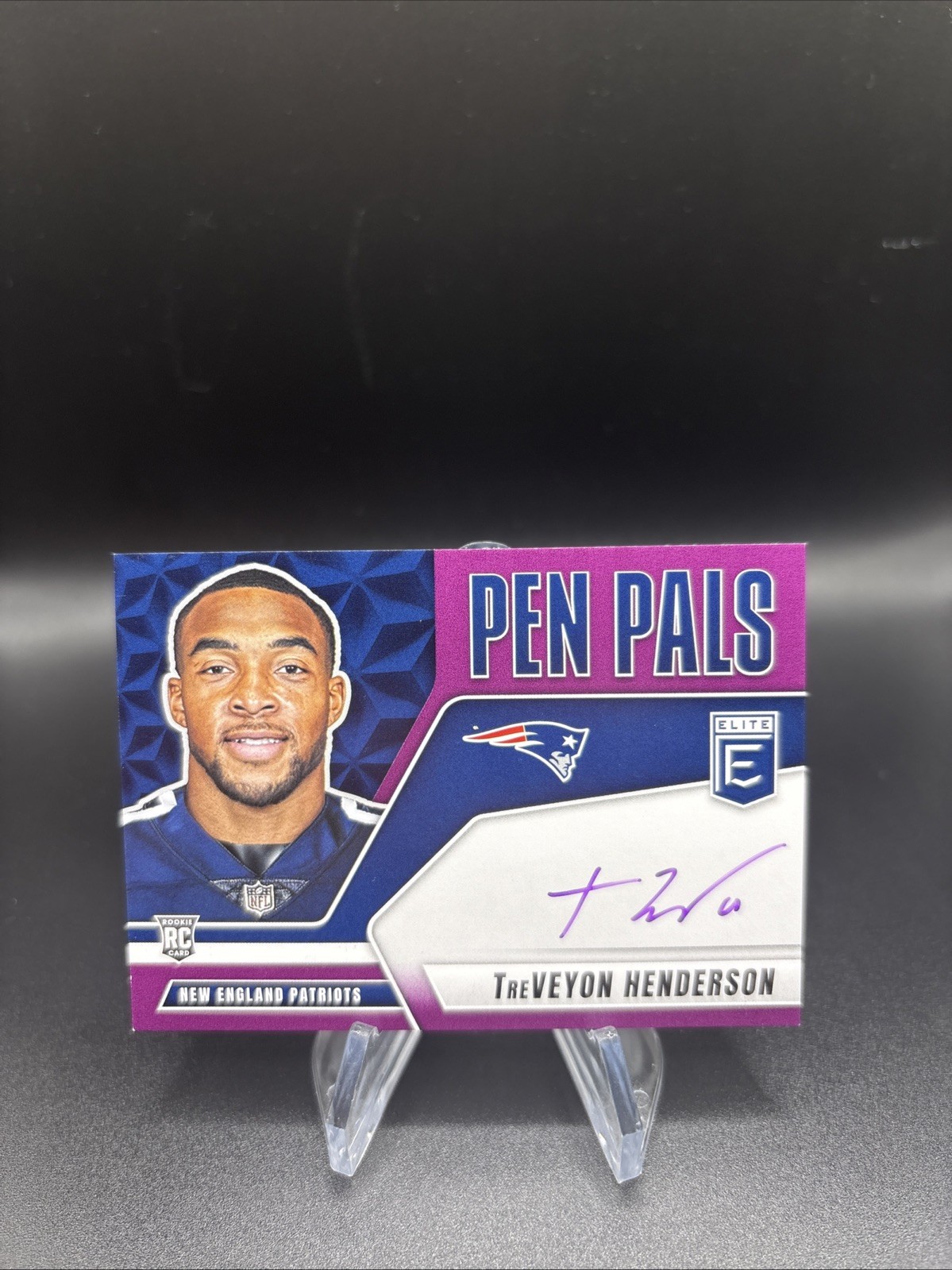 2025 Donruss Elite Purple Ink Auto Pen Pals TreVeyon Henderson #PP-THE Patriots