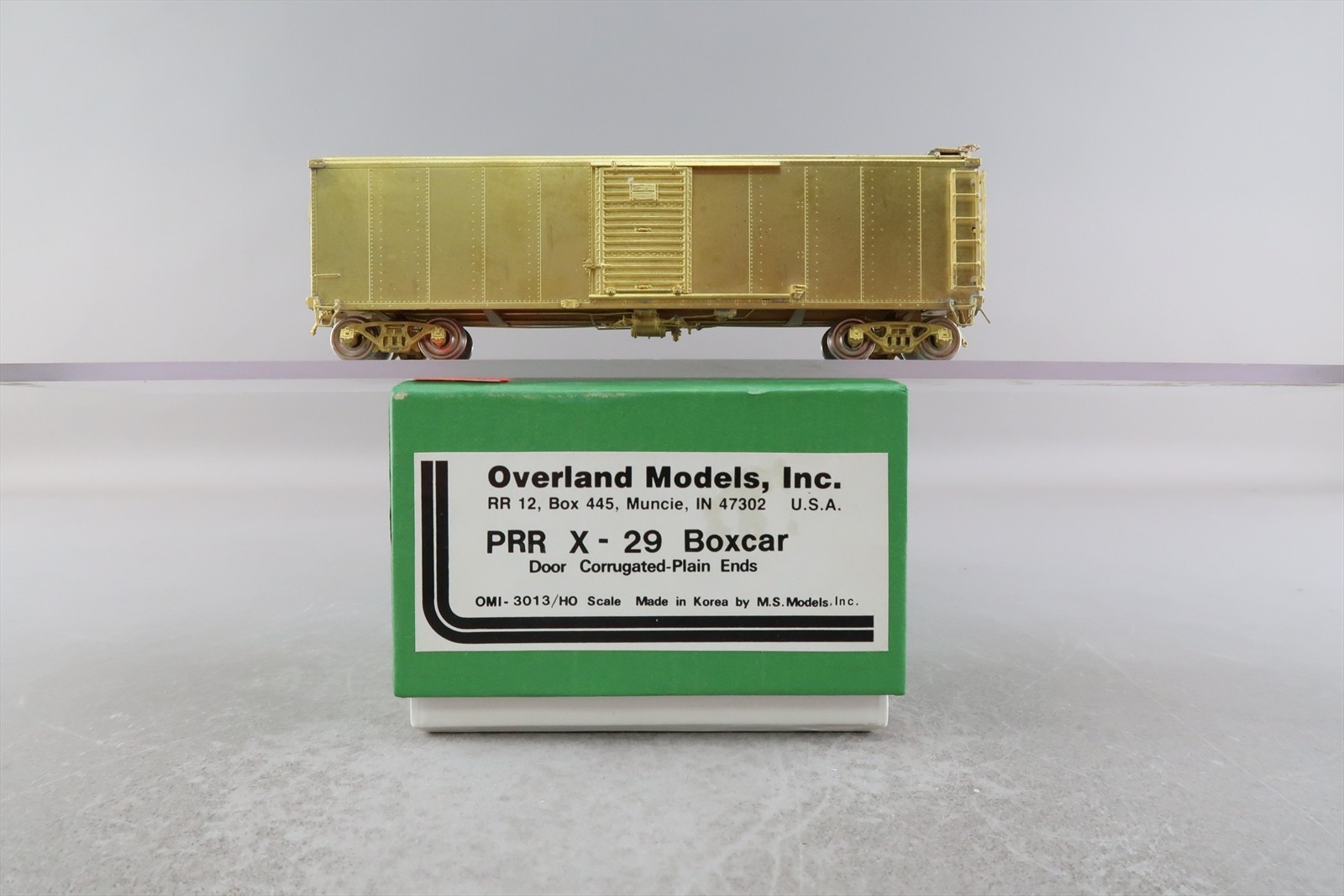 HO Brass Model - OMI 3013 Pennsylvania X-29 Boxcar Corrugated Doors Plain Ends