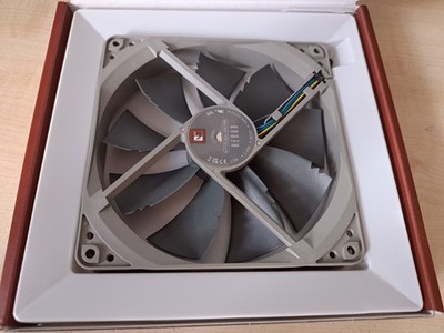 Noctua NF- P14s redux - 1500 PWM 140mm grau