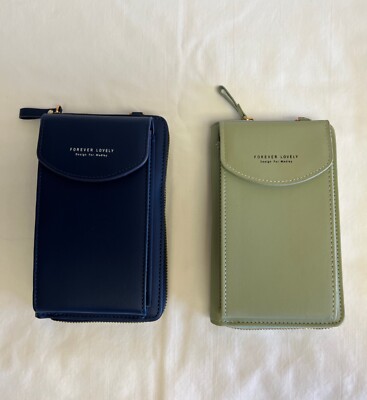 Women's Forever Lovely Faux Leather Travel Phone Wallet Crossbody Purse NWOT