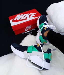 nike air huarache city green