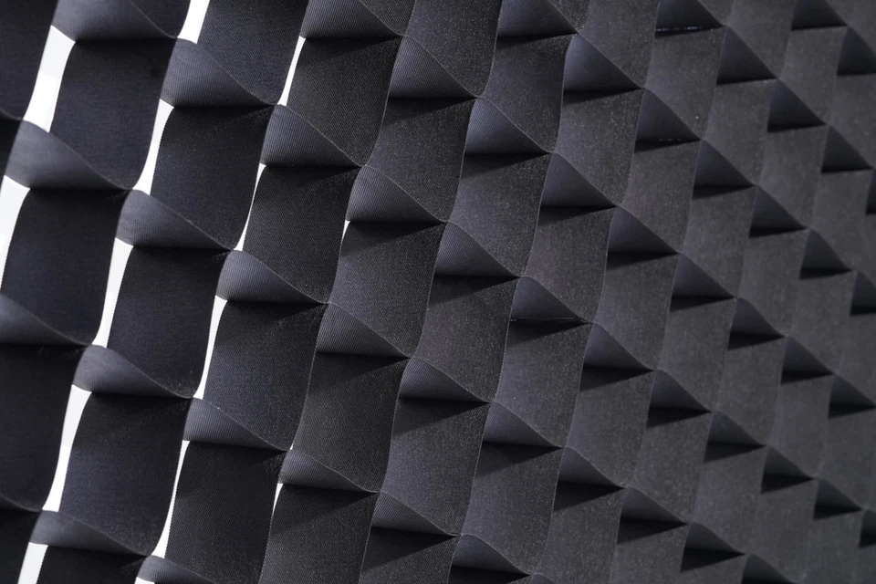 8'x8' 8x8ft 2.4x2.4m 50° Soft Egg Crate Fully Sewn with Carrying Case - Image 3 of 4