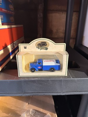 Lledo Days-Gone Chevron 1936 Farm Delivery Truck Blue Die Cast