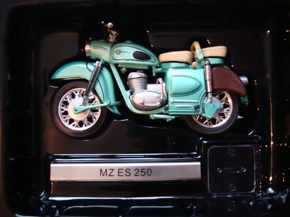 MZ ES 250 DDR ( Eisenschwein ) Topmodel 1:24 Atlas   Topmodel   1:24 Atlas - Bild 4 von 4