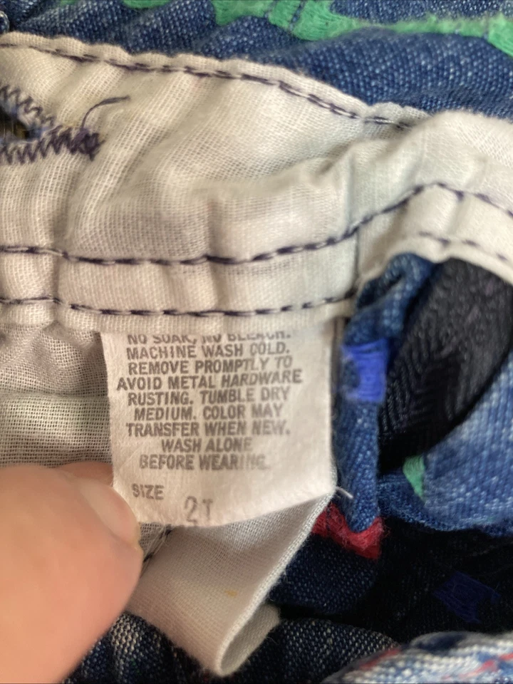 Mono de mezclilla vintage Oshkosh B’gosh para niños 2T hecho en EE. UU. Formas de chaleco Y2K Foto 3 de 4