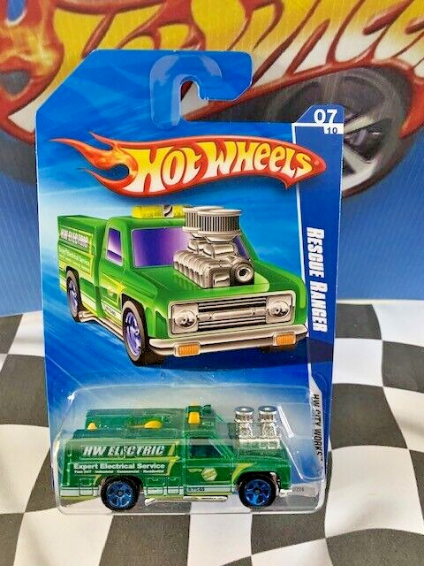 Hot Wheels 2010 HW City Works 7/10 123 Rescue Ranger GREEN 5sp_Blue