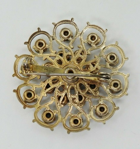 Broche Vintage Esmeralda Verde Estrás Filigrana Tono Dorado Círculo - Imagen 2 de 3