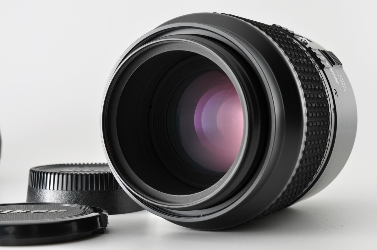 Nikon AF Nikkor 105mm 1:2.8 D Micro Macro Telephoto Lens