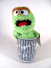 Sesame Street Oscar the Grouch in Trash Can Stuffed Plush 10"H NWT NANCO 2003