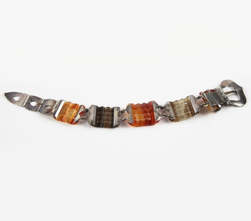 Antique Victorian Scottish Carved Agate And Sterling Silver Buckle Bracelet - Picture 5 of 6