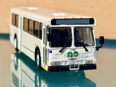 Iconic Replicas - Orion V Transit Bus - RARE UNIQUE - White GO Transit - HO 1:87