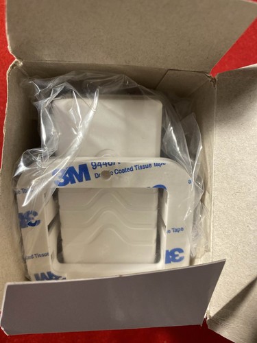 Vivint Smart Home V-AC1 Alimentatore terminale a vite 12V 2,5A - Foto 3 di 7