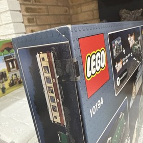 LEGO Advanced Models: Emerald Night (10194)