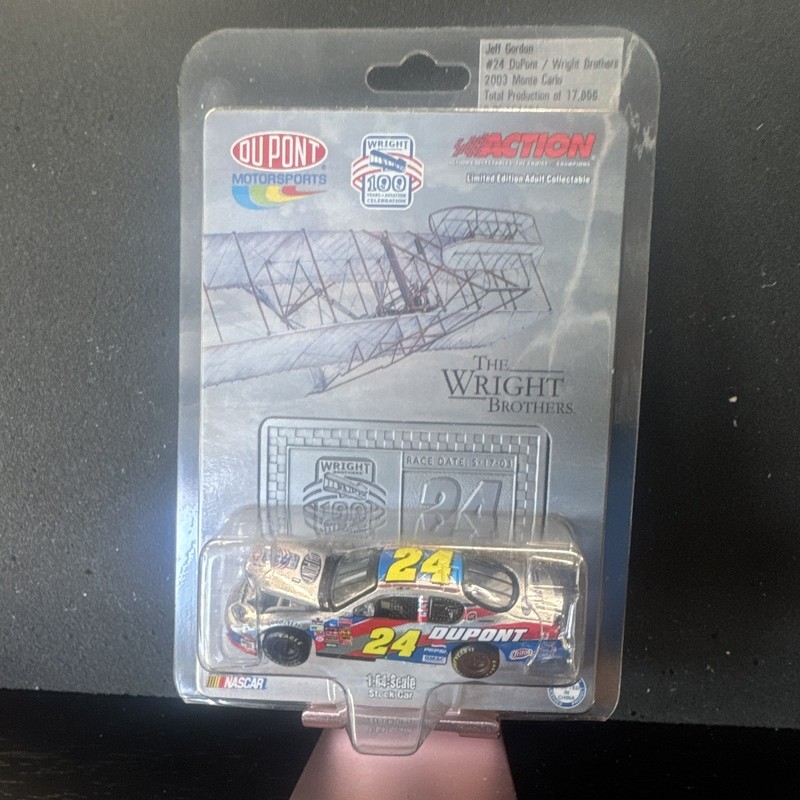 Action Jeff Gordon #24 DuPont Chevy Monte Carlo 2003 1:64 Diecast Limited Ed