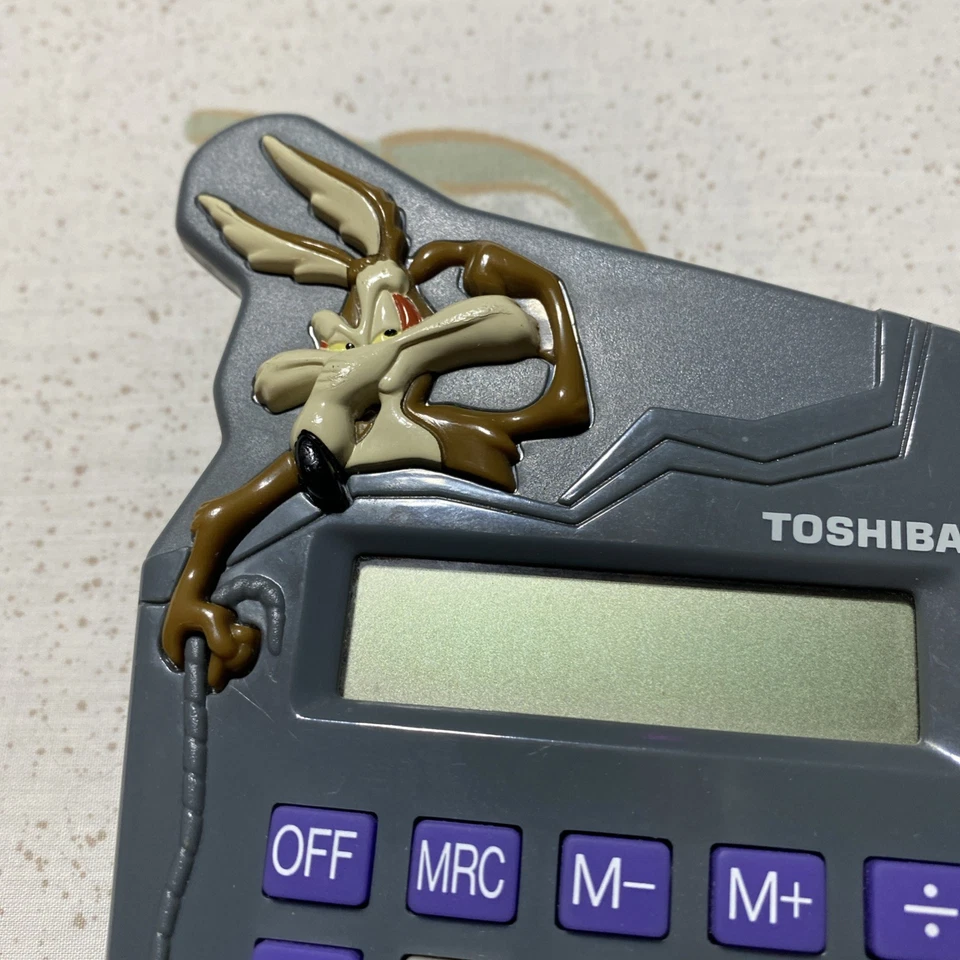 Calculadora Toshiba LOONEY TUNES TRONIC (1995) -- Wile E Coyote Road Runner Foto 4 de 4