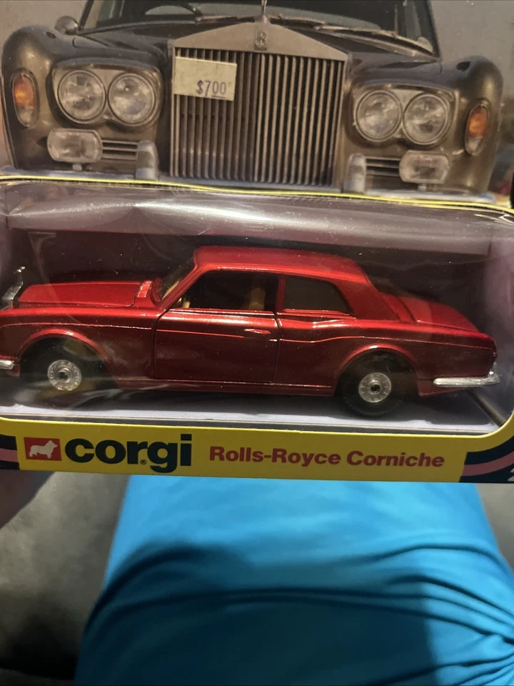 Vintage 1979 Corgi No279 Rolls Royce Corniche In Metallic Red In Original Box - Image 2 of 4