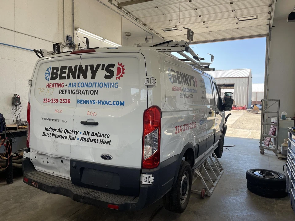 Conjunto de bomba y motor ABS usado se adapta a: Ford Transit 150 2016 montaje grado A Foto 3 de 4