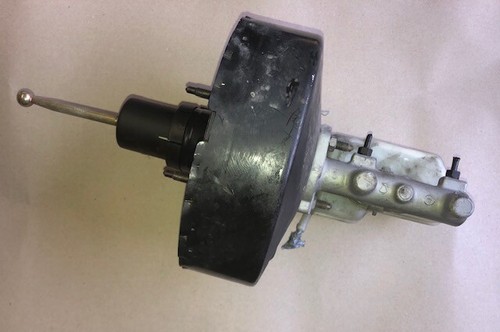 Skoda Fabia I 6Y2 1.4 AUB Bremskraftverstärker mit Hauptbremszylinder 6Q1614105T