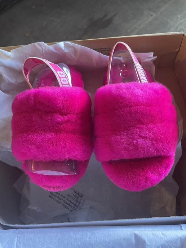 UGG Girls Pink Fur Trim Logo Comfort Slide Shoes US Size 8