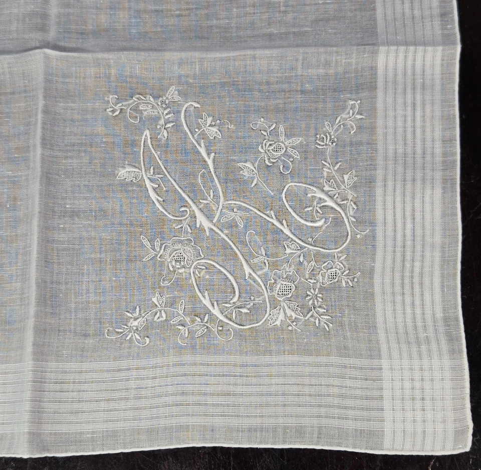 Vtg Exceptional Madeira Embroidered Cotton Linen Hankie Handkerchief Monogram K - Image 4 of 4