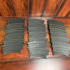 Lot Of 20 Vintage TYCO 9" Radius Banked Curve Tracks B 5852 UNTESTED
