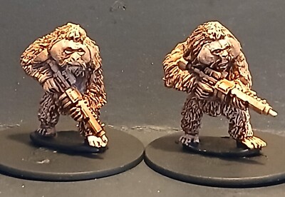 28mm SCI-FI 41 Two Intelligent Orangutans with Guns (2 figures)