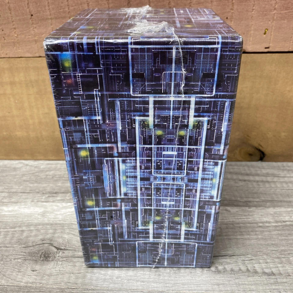 *Sealed* Star Trek: The Next Generation The Borg Collective 1996 4-Tape VHS Set  - Image 2 of 4