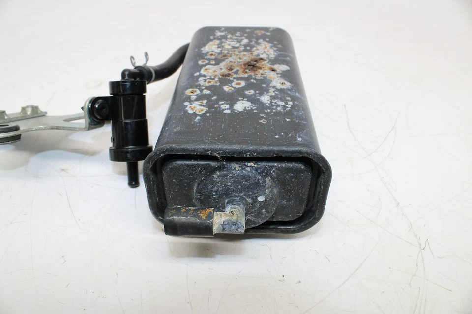 2007 Yamaha Yzf R1 Evap Vapor  Charcoal Emission Canister - Image 4 of 4