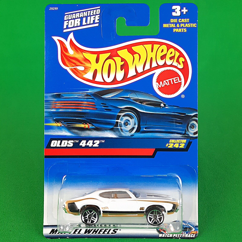 2000 Hot Wheels #242 Olds 442 White Mainline PR5 Wheels