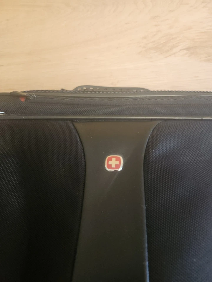 Сумка для ноутбука/переноски Swiss Gear отличное состояние товара, школа, бизнес - Изображение 2 из 4