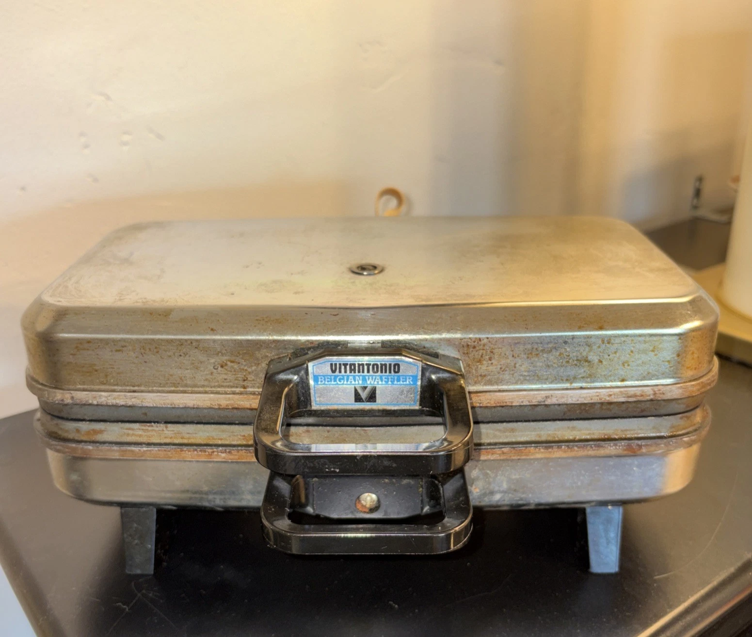 Vintage Vitantonio 550 Belgian Electric Waffle Maker Nonstick Chrome - Tested