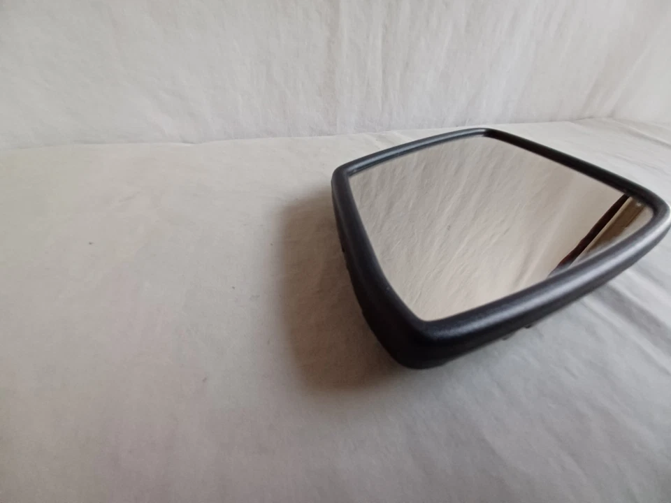 2012-2015 BMW 650I MIRROR GLASS ONLY DRIVER SIDE HEATED AUTO DIM 51-16-7-228-611 - Image 2 of 4