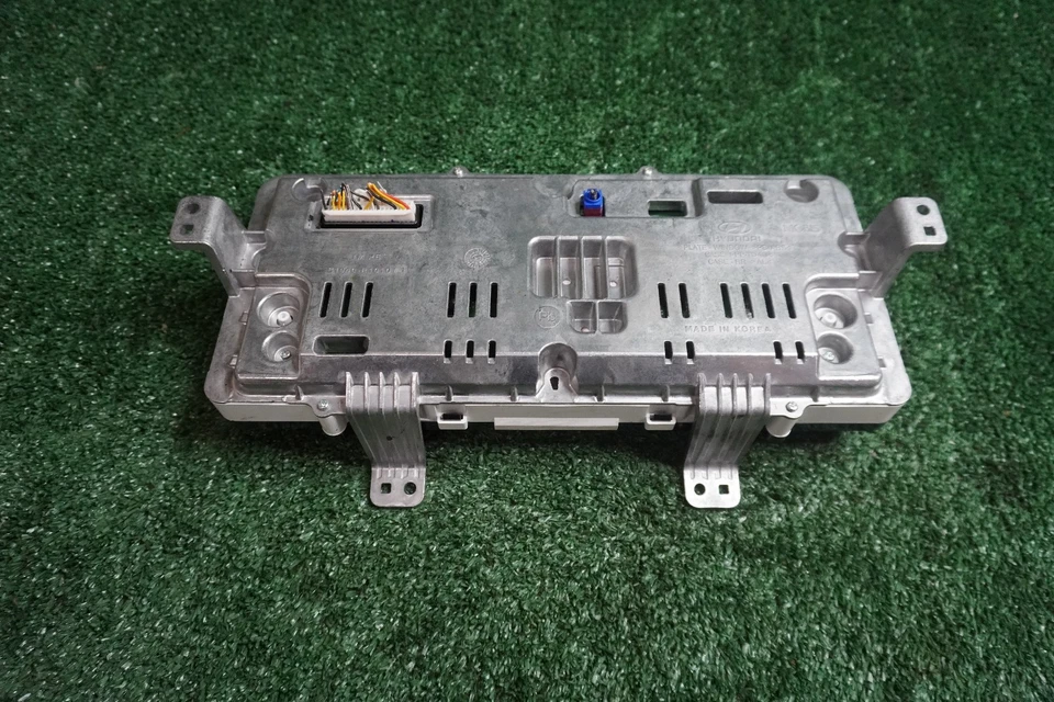 Grupo medidor velocímetro HYUNDAI Santa Fe 2023 OEM 7 k millas 94081S2010 Foto 2 de 4