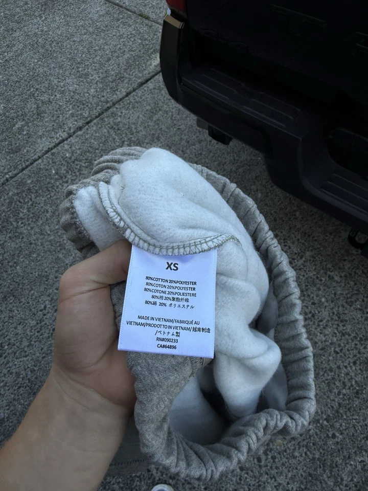 Pantalones Cortos Fear Of God Essentials Avena Oscura - Elige Tu Talla XS, S, M, L, XL Foto 3 de 3