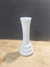 VINTAGE RANDALL BEEHIVE WHITE MILK GLASS 6" TALL FLOWER BUD VASE (V4)