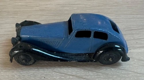 RARE VINTAGE DINKY TOYS # 36D ROVER STREAMLINED SALOON DIECAST MODEL CAR 1947