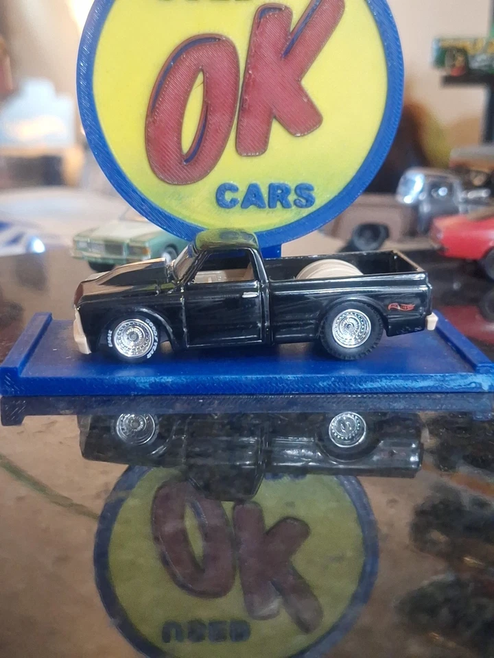 Chevy C10 Hotwheels Custom 67 ruedas intercambiadas y sueltas Foto 3 de 4