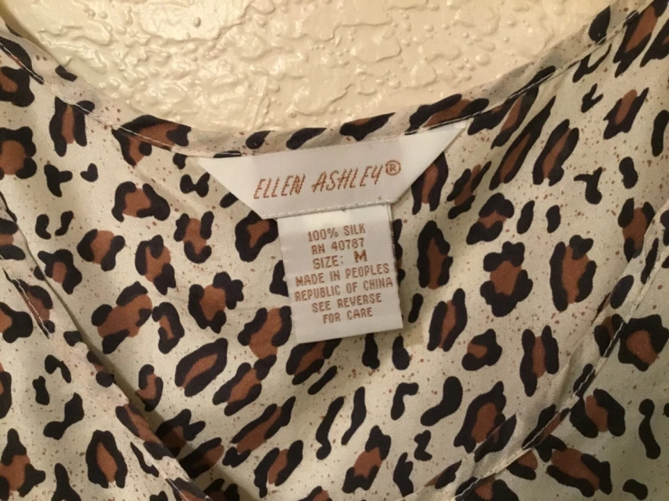 Camiseta sin mangas vintage Ellen Ashley 100 % seda estampado animal 38”C”x25”L talla mediana nueva Foto 2 de 4