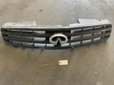 04-07 Infiniti G35 Sedan Front Bumper Grille Assembly 62070-AC700