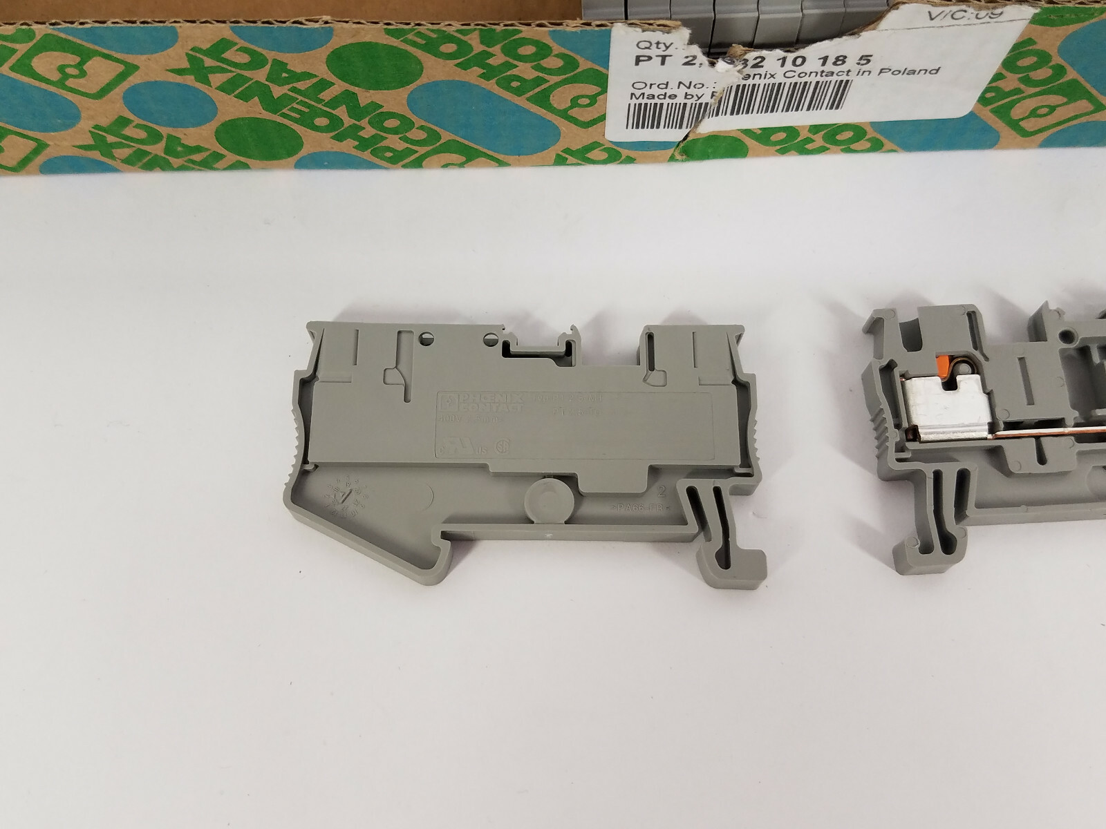 Box of 30 Phoenix Contact Typ PT 2,5-MT Modular Terminal Block (3210185 ...