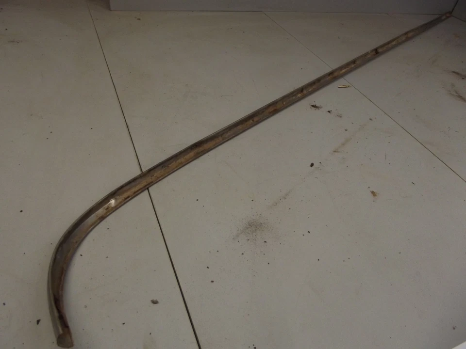 Chevrolet Wagon Yeoman 1958 moldura de conductor de acero inoxidable Foto 2 de 4