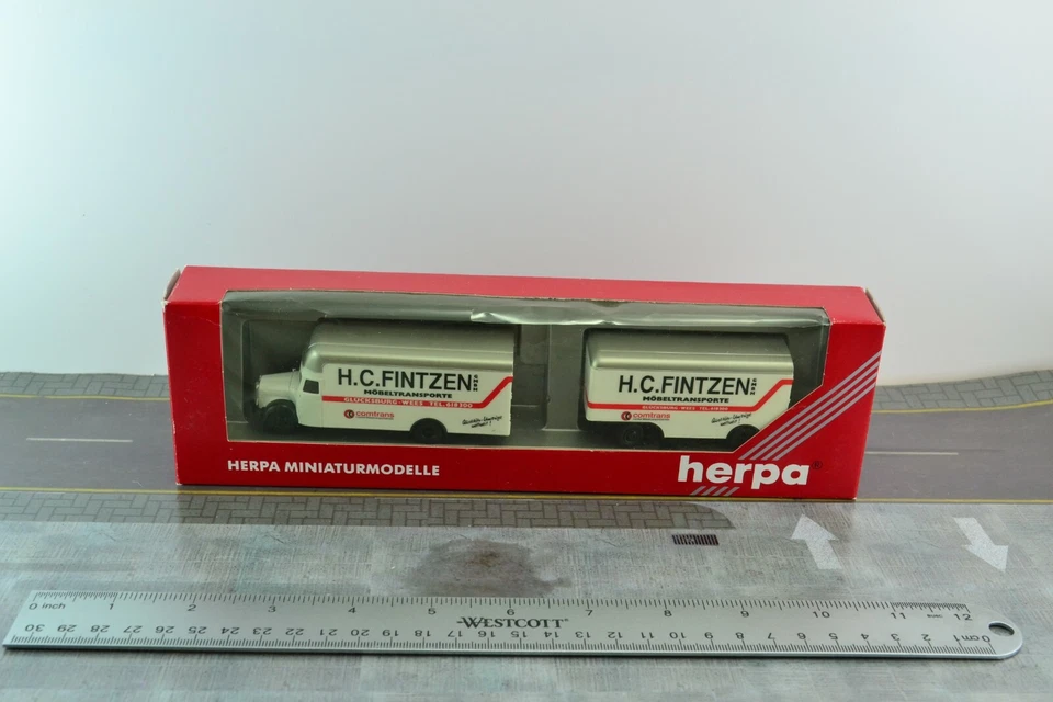 Caminhão móvel Herpa 145978 temporizador antigo Mercedes L311 FINTZEN escala 1:87 HO - Imagem 3 de 3