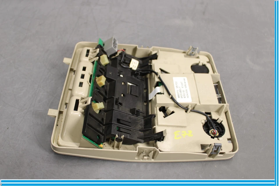 09-15 Jaguar XF Overhead Roof Dome Light Sunroof 8X23-MBBV-F TAN Oem - Image 4 of 4